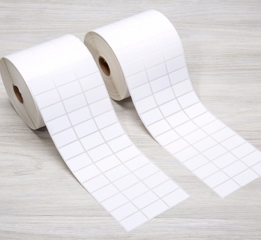 廠家直銷熱敏標(biāo)簽紙條碼打印機(jī)標(biāo)簽紙奶茶標(biāo)簽規(guī)格可訂做歡迎咨詢